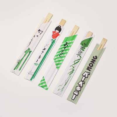 Pauzinhos de bambu impressos personalizados em envelope de papel