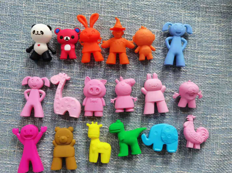 Pauzinhos de treinamento de aprendizagem de silicone reutilizáveis ​​para crianças com suportes