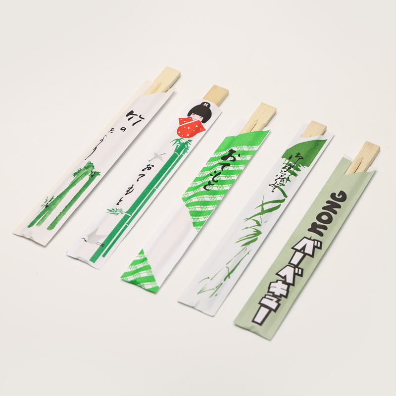 Pauzinhos de bambu impressos personalizados em envelope de papel