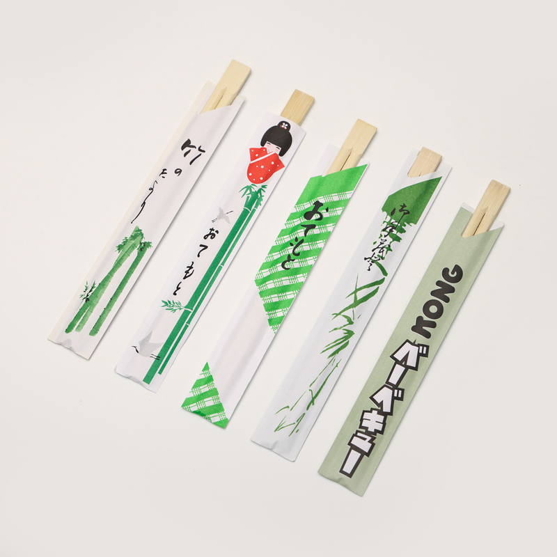 Pauzinhos de bambu impressos personalizados em envelope de papel