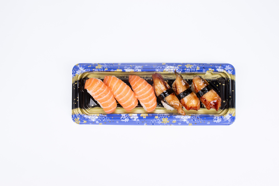 Embalagem venda quente plástico descartável personalizado PP/PET/OPS design popular super grande tamanho da festa de bandeja de sushi para levar.